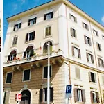 Ch Colosseum بيت للعطل روما